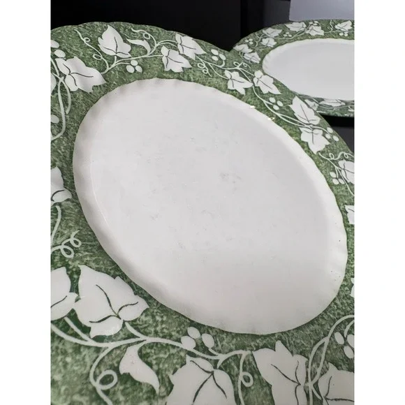 Vintage Green Ivy Leaf Dinner Plates Set of 6 Scalloped Edge Ceramic 10.5 Inch - Picture 5 of 6